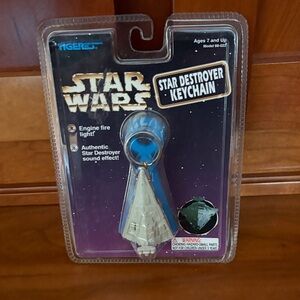 Star Wars Star Destroyer Keychain - White